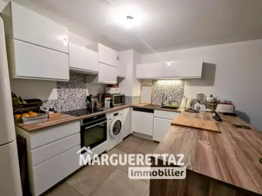 Achat appartement à vendre 3 pièces 70 m² - Fillinges