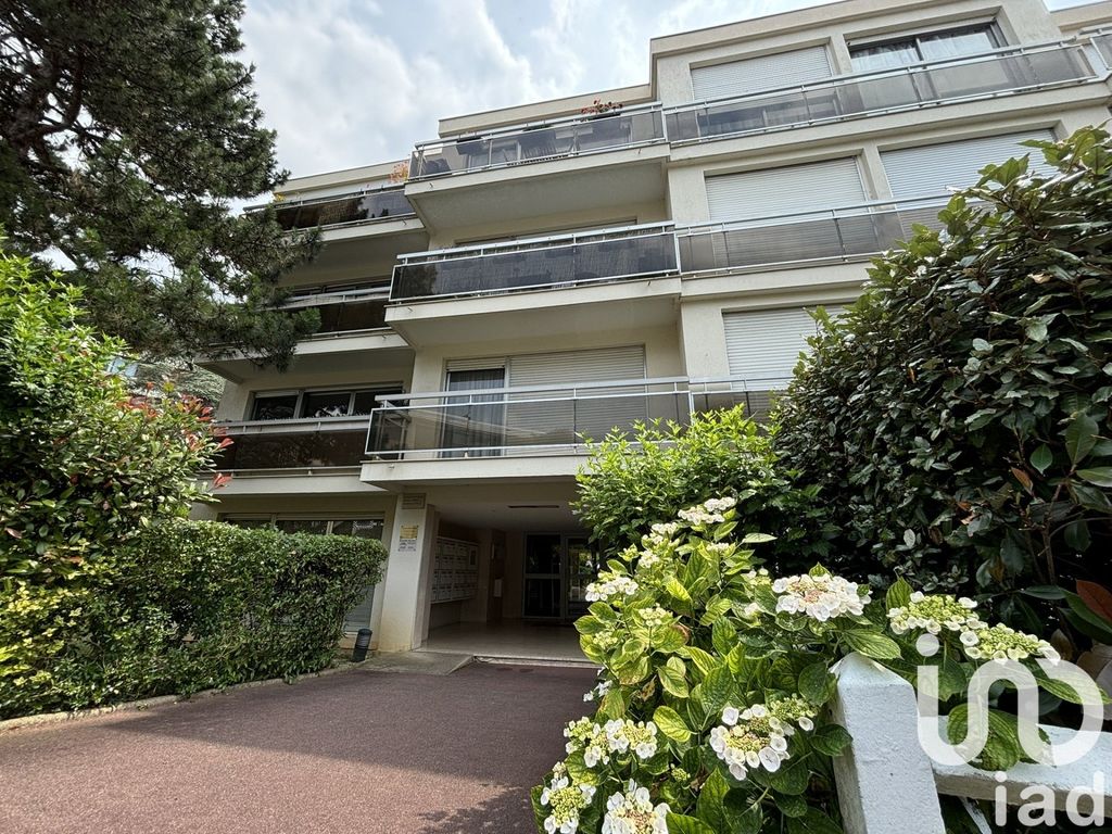 Achat appartement à vendre 2 pièces 53 m² - Le Chesnay