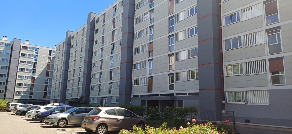 Achat maison à vendre 3 chambres 68 m² - Villeurbanne