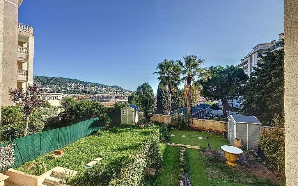 Achat appartement à vendre 2 pièces 48 m² - Nice