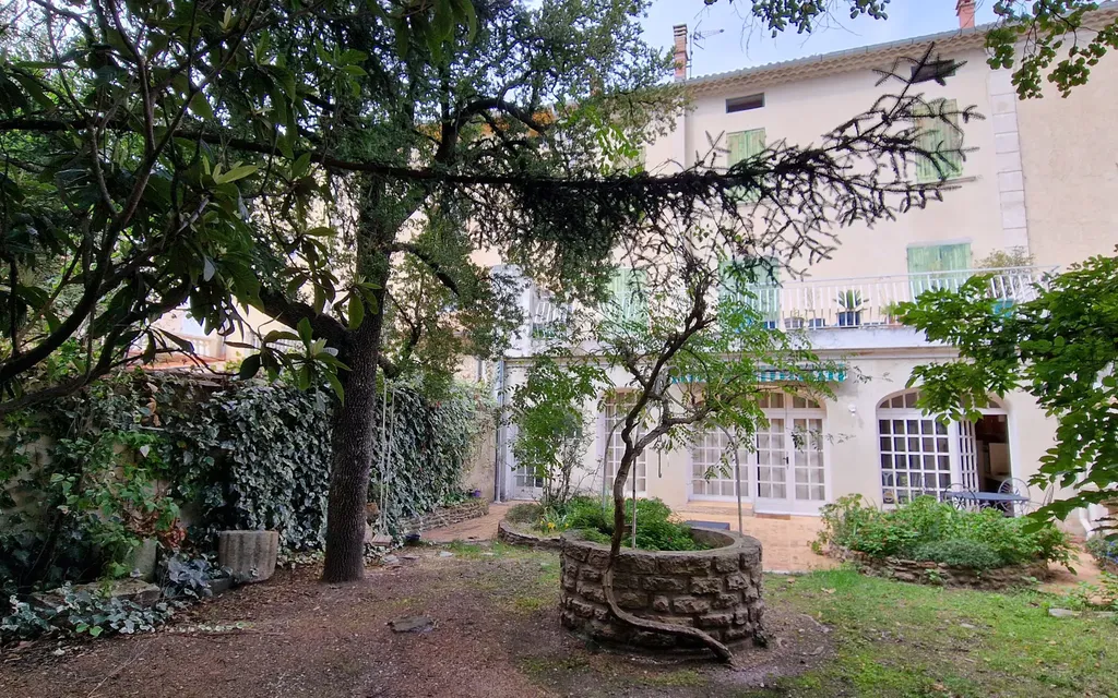 Achat maison à vendre 6 chambres 147 m² - Carpentras