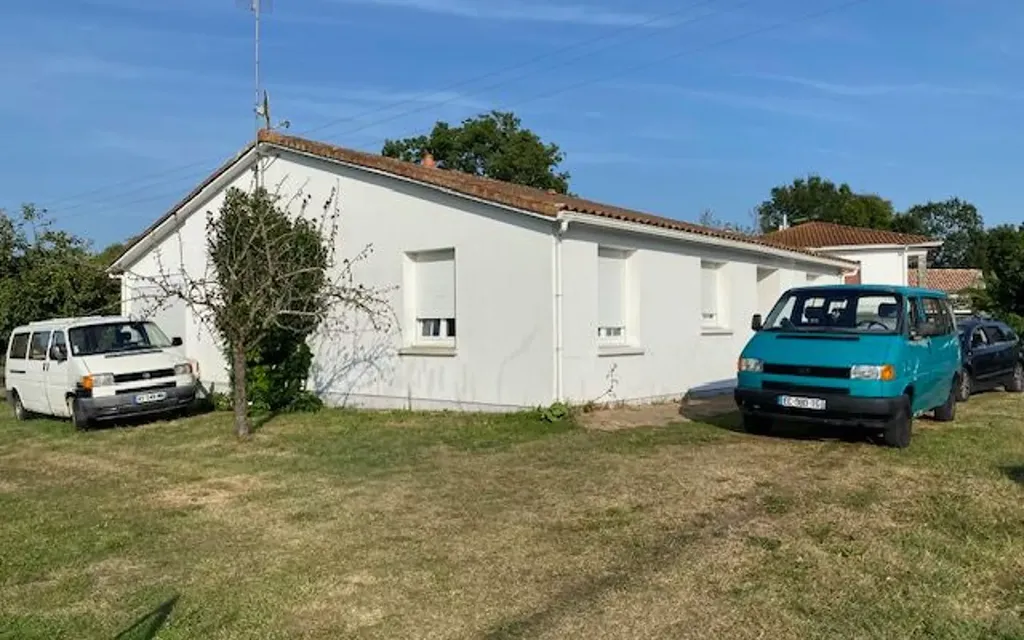 Achat maison à vendre 2 chambres 102 m² - Pont-l'Abbé-d'Arnoult