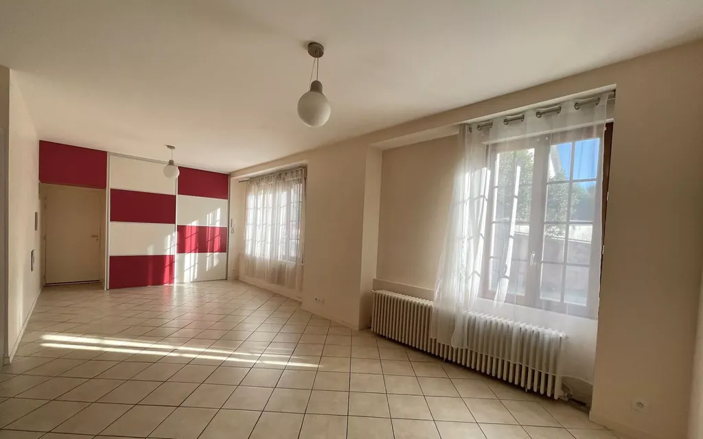 Achat appartement à vendre 2 pièces 59 m² - Mézières-sur-Seine