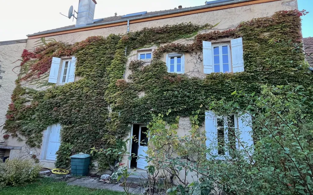 Achat maison à vendre 5 chambres 236 m² - Gevrey-Chambertin