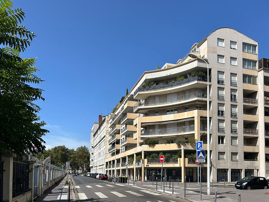 Achat appartement à vendre 2 pièces 51 m² - Lyon 7ème arrondissement