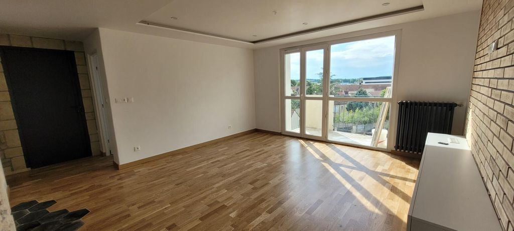 Achat appartement à vendre 4 pièces 68 m² - Compiègne