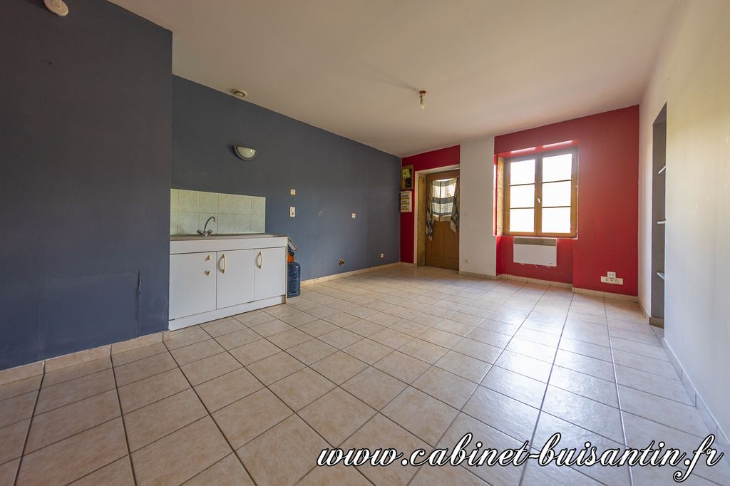 Achat maison à vendre 2 chambres 67 m² - Chamelet