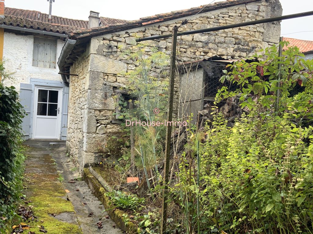 Achat maison à vendre 3 chambres 105 m² - Saint-Claud