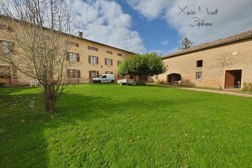 Achat maison à vendre 5 chambres 261 m² - La Salle