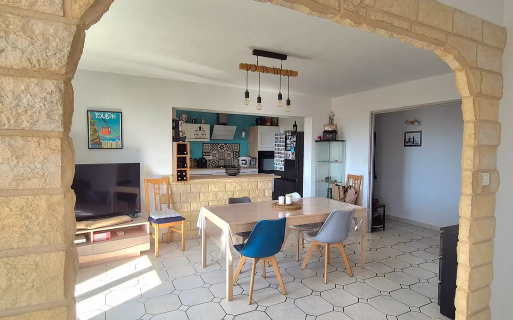 Achat appartement à vendre 4 pièces 70 m² - Toulon