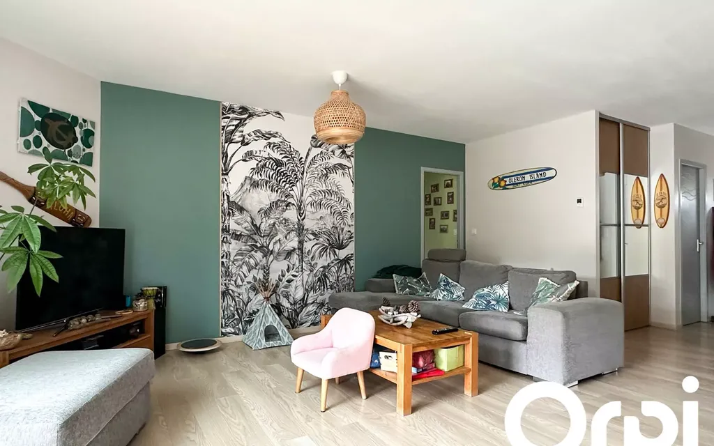 Achat maison à vendre 4 chambres 124 m² - Saint-Laurent-de-la-Prée