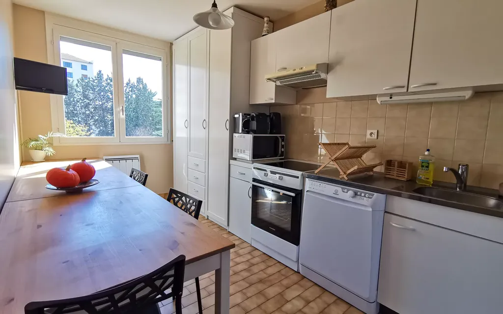 Achat appartement à vendre 4 pièces 83 m² - Lyon 8ème arrondissement