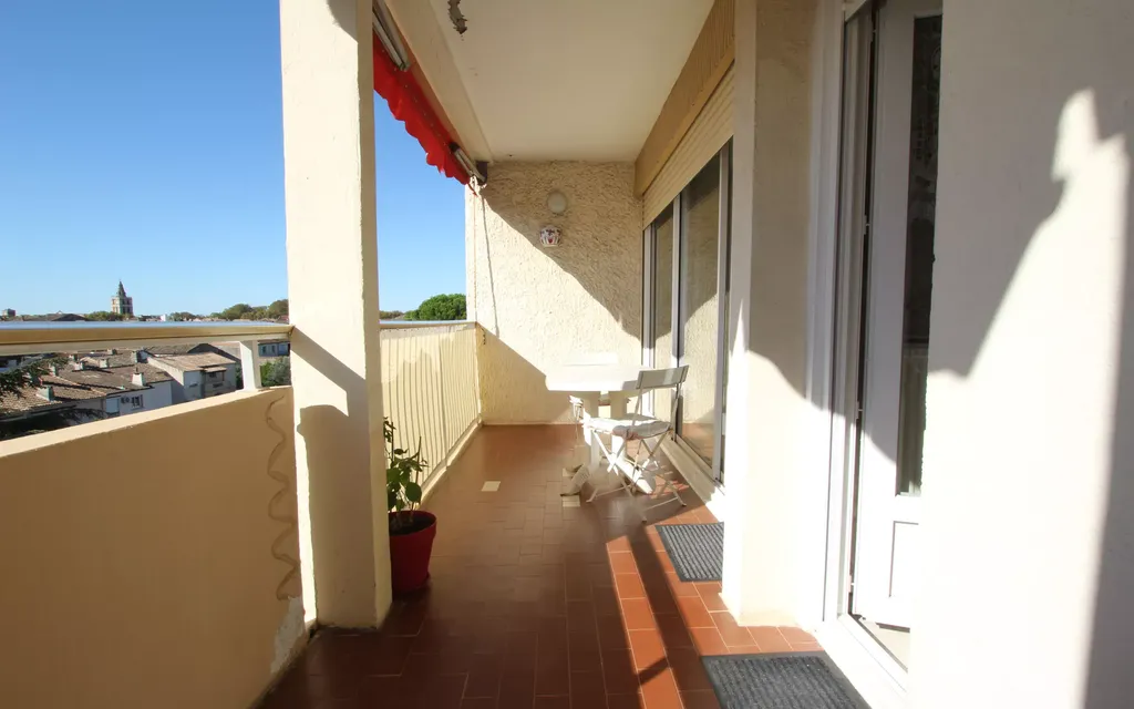 Achat appartement à vendre 4 pièces 83 m² - Lunel