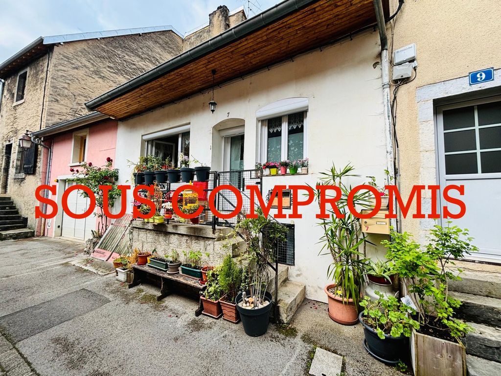 Achat maison à vendre 3 chambres 125 m² - Poligny