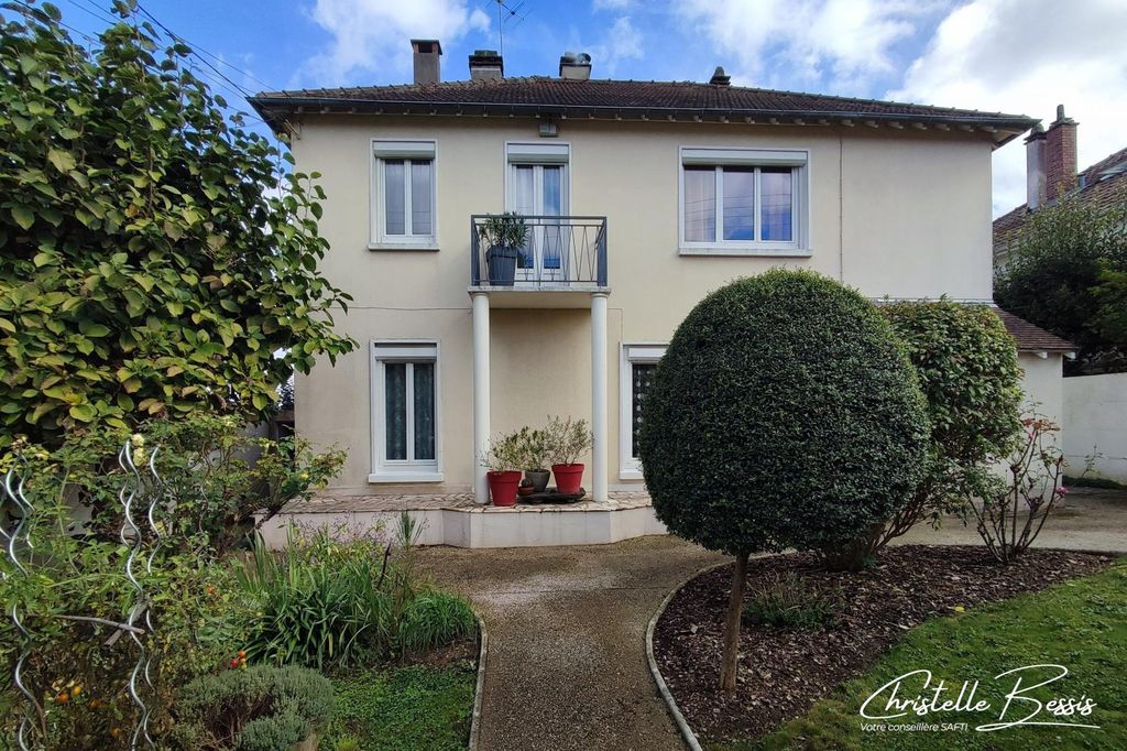 Achat maison à vendre 5 chambres 173 m² - Yerres