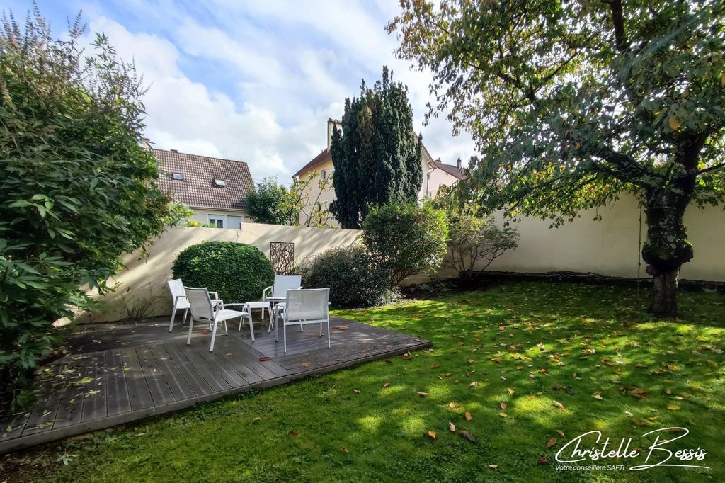 Achat maison à vendre 5 chambres 173 m² - Yerres