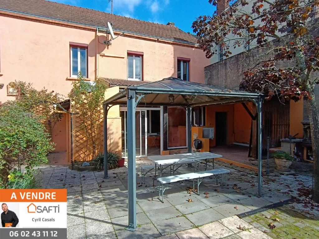 Achat maison à vendre 4 chambres 197 m² - Montceau-les-Mines