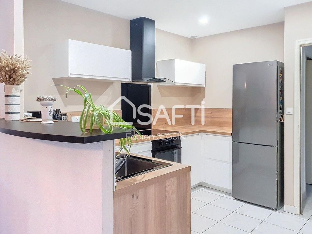 Achat maison à vendre 2 chambres 83 m² - Saint-Léger-sous-Cholet