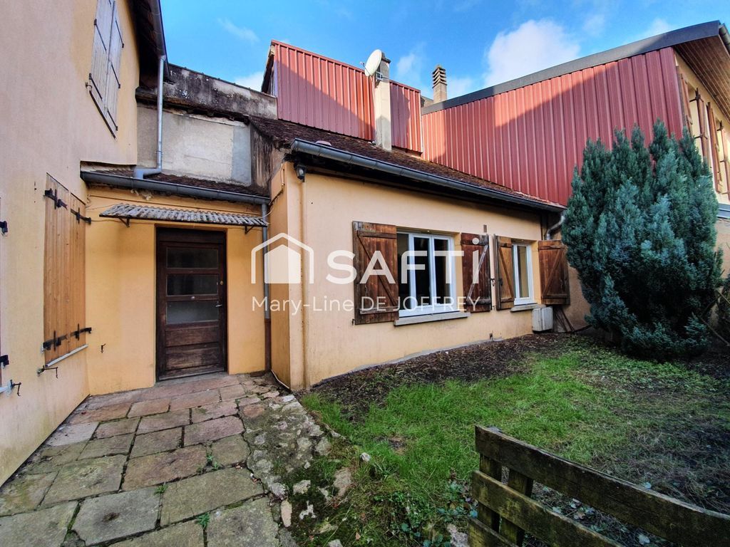 Achat maison à vendre 2 chambres 150 m² - Louhans