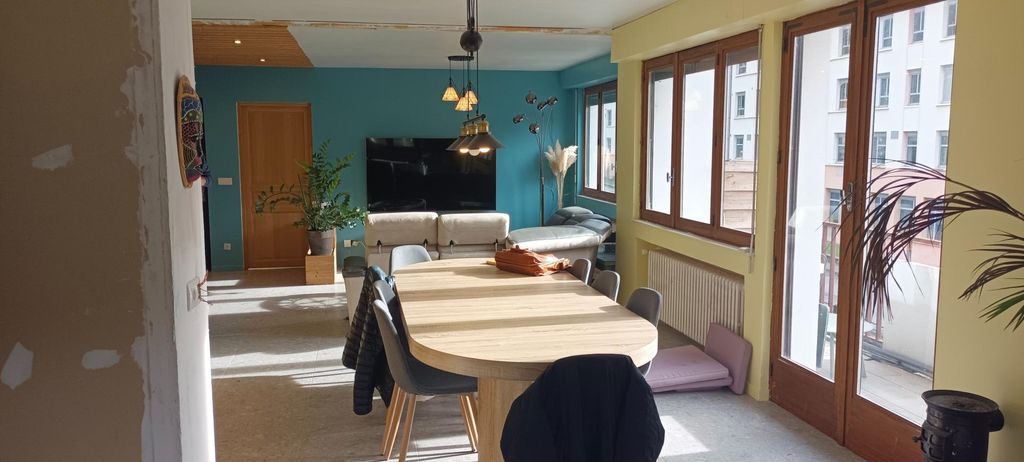 Achat appartement à vendre 3 pièces 96 m² - Ugine