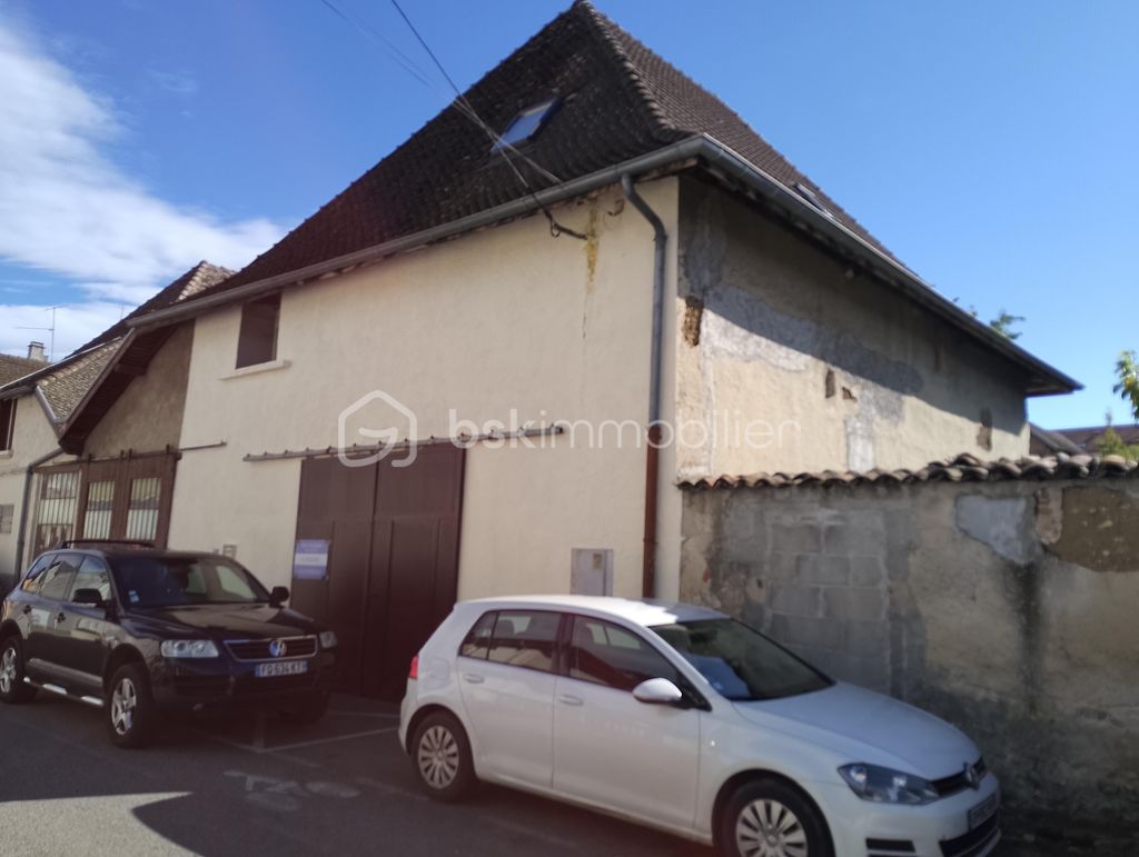 Achat maison à vendre 3 chambres 140 m² - Les Abrets-en-Dauphiné