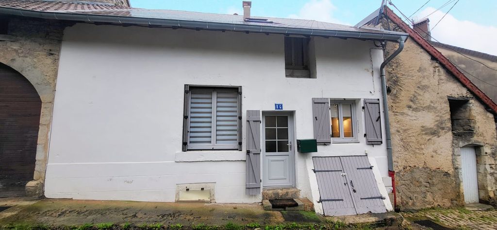 Achat maison à vendre 2 chambres 120 m² - Poligny