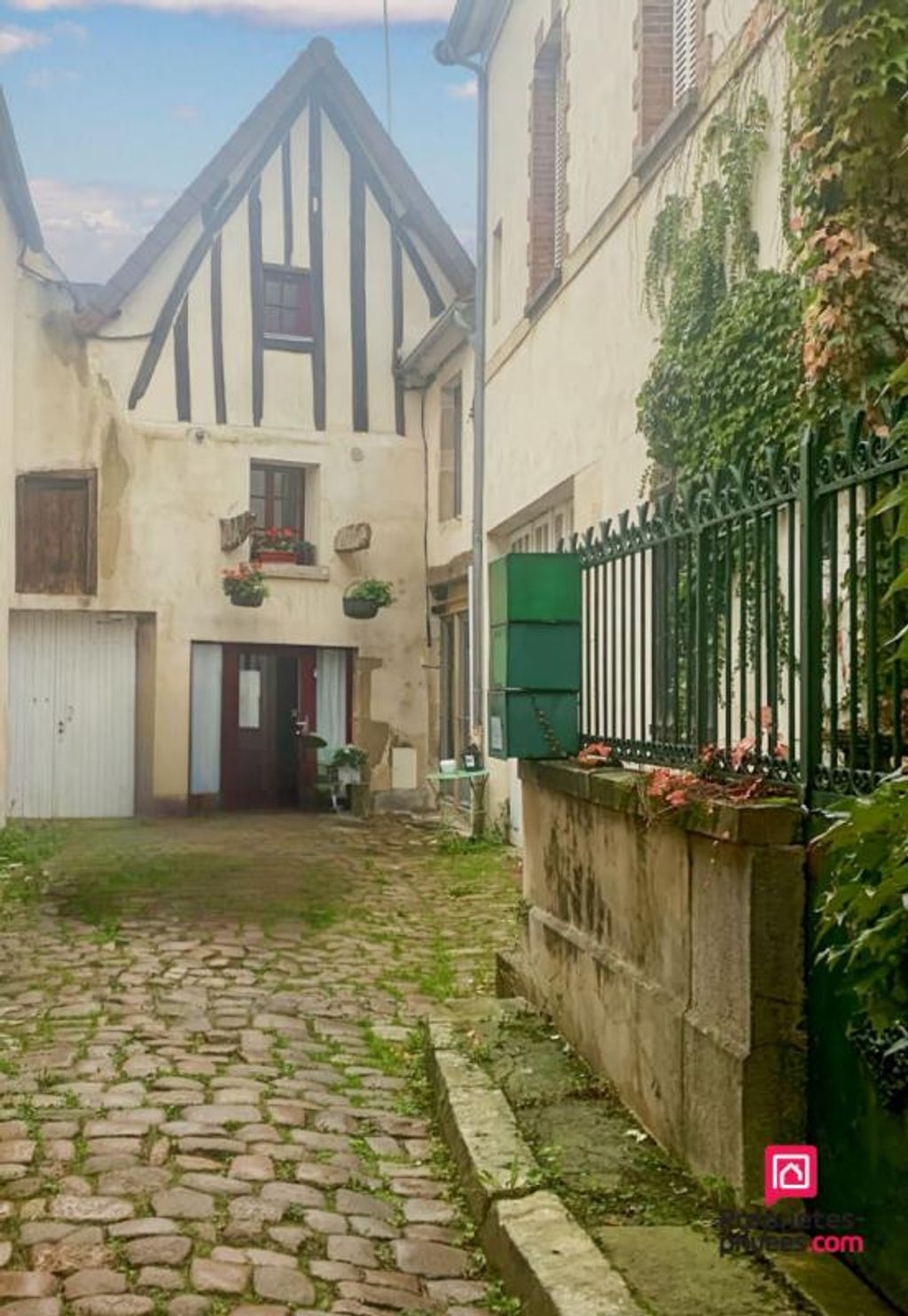 Achat maison à vendre 2 chambres 92 m² - Avallon