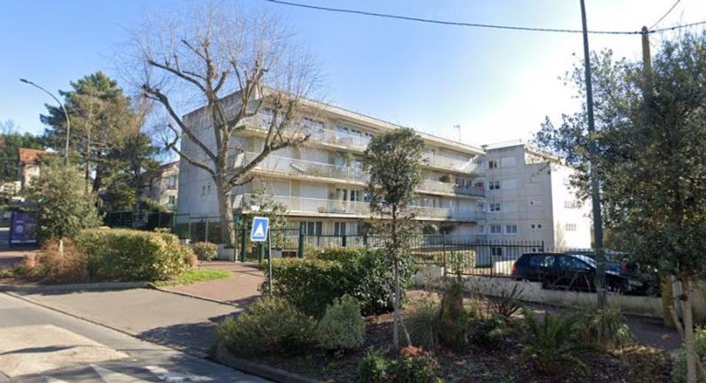 Achat appartement à vendre 4 pièces 107 m² - Garches