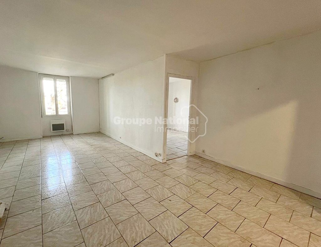 Achat appartement à vendre 2 pièces 58 m² - Carpentras