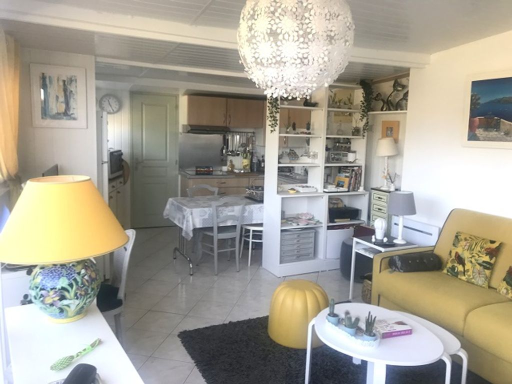 Achat maison à vendre 2 chambres 51 m² - Bormes-les-Mimosas