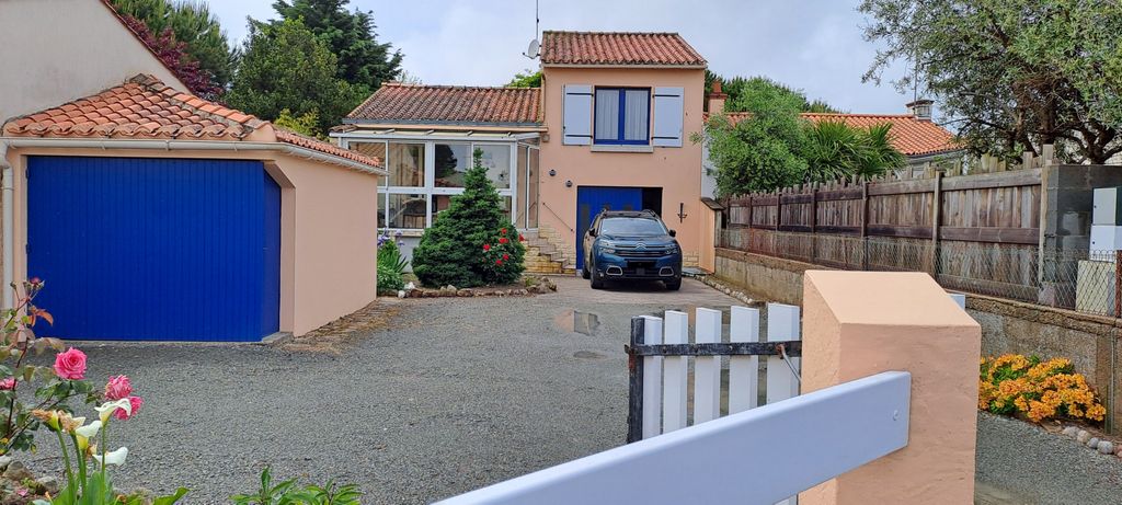 Achat maison à vendre 3 chambres 100 m² - Les Sables-d'Olonne