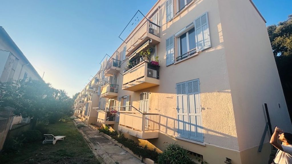 Achat appartement à vendre 2 pièces 37 m² - Toulon