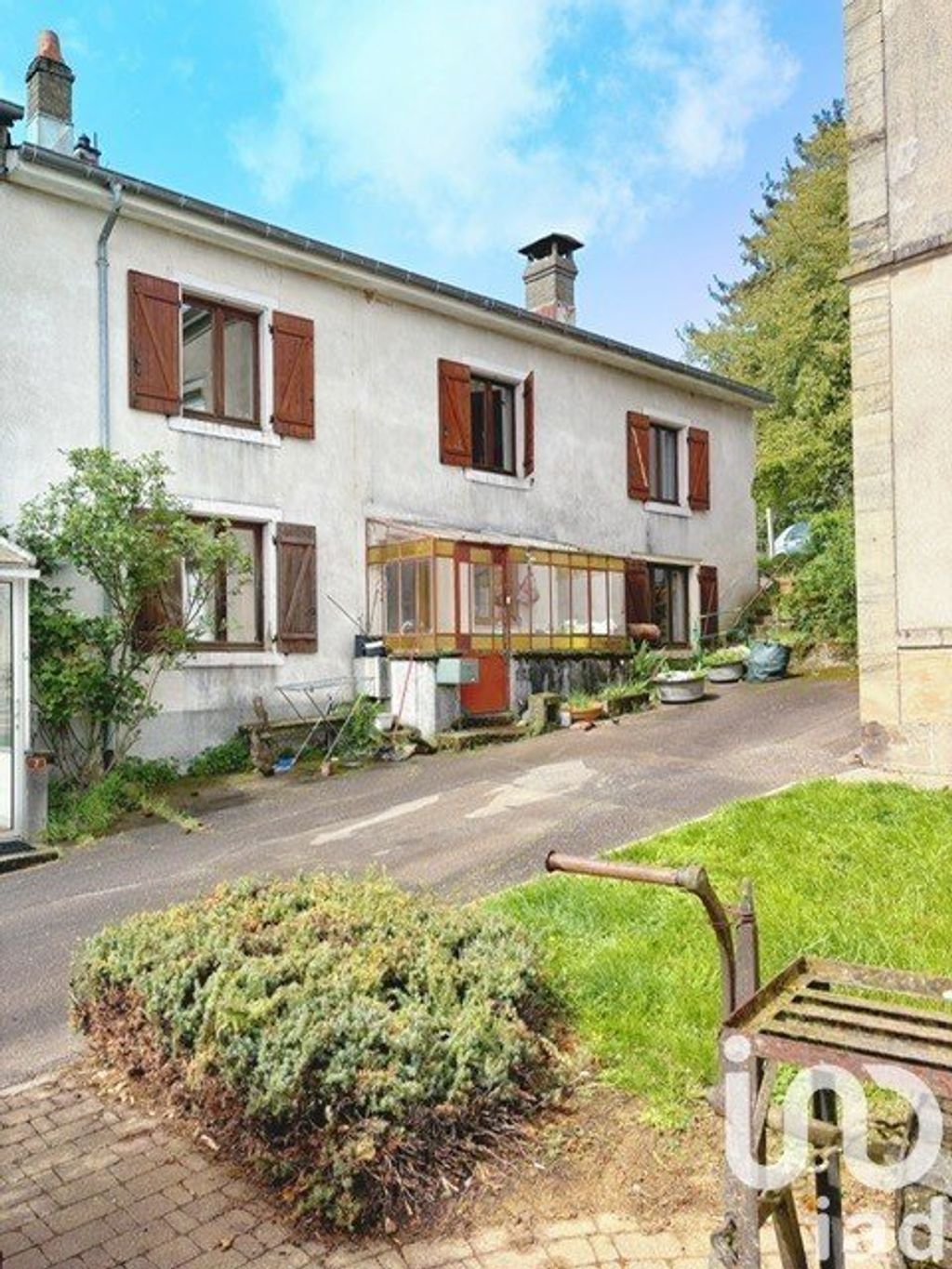 Achat maison à vendre 2 chambres 137 m² - Lerrain