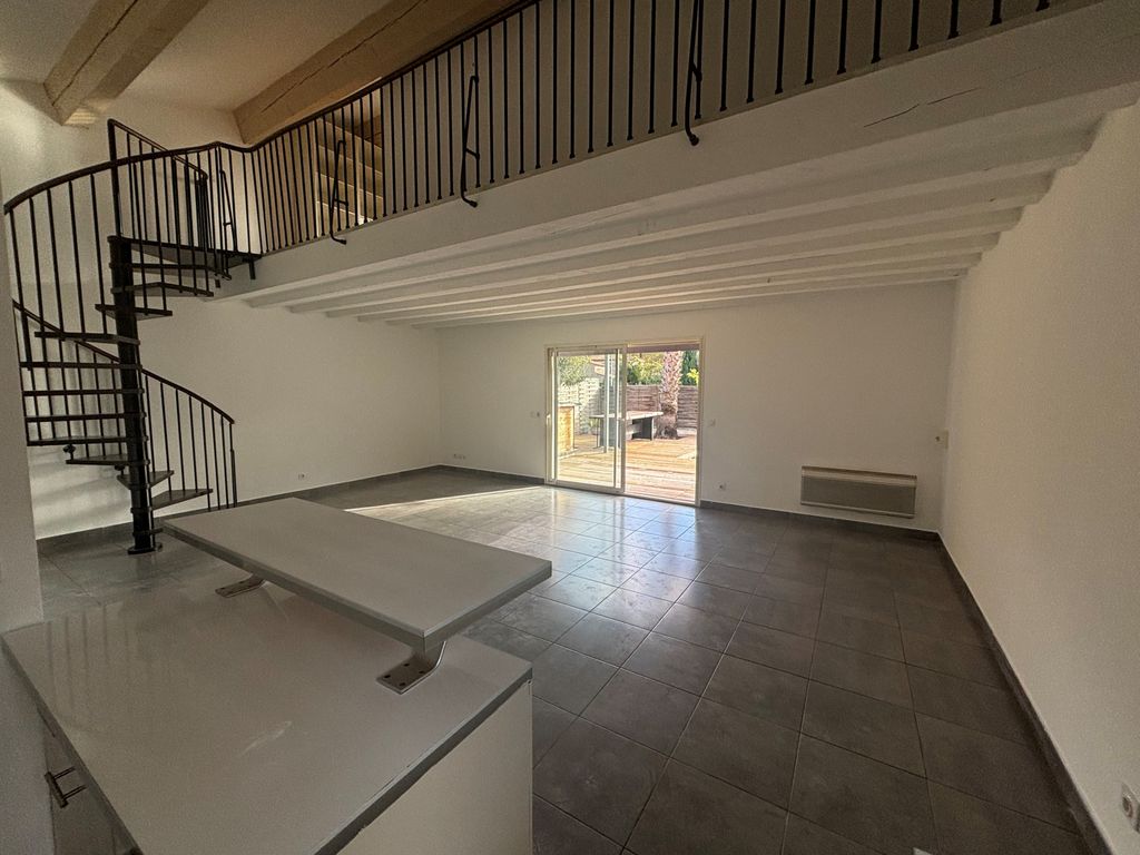 Achat maison à vendre 3 chambres 94 m² - La Valette-du-Var