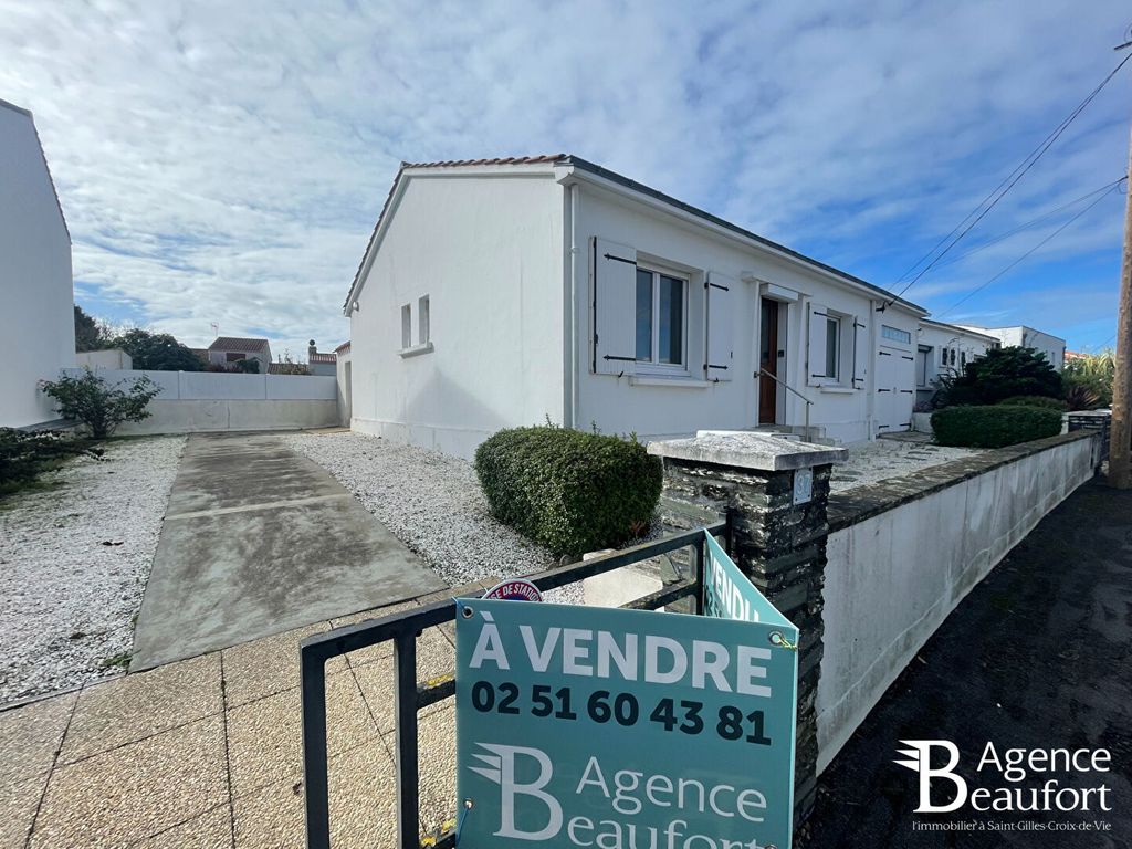 Achat maison à vendre 2 chambres 91 m² - Saint-Gilles-Croix-de-Vie