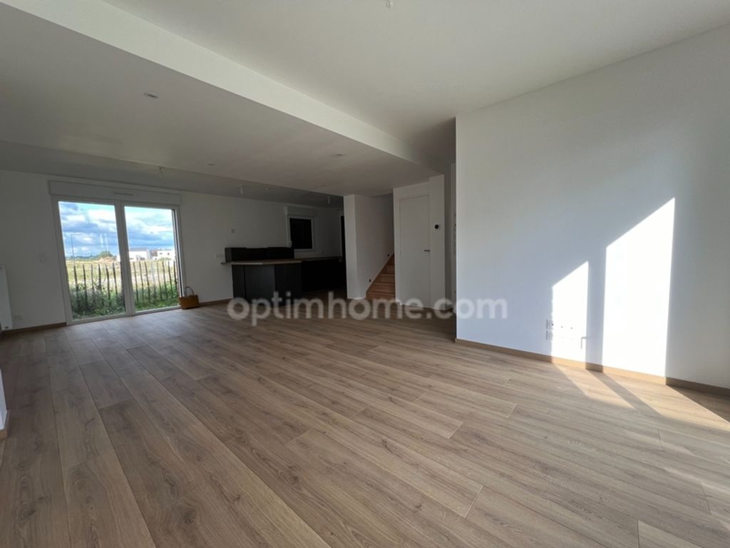 Achat maison à vendre 3 chambres 103 m² - Brécé