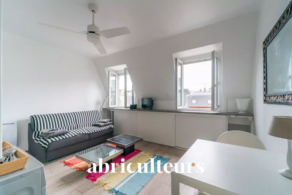 Achat appartement à vendre 3 pièces 37 m² - Paris 17ème arrondissement