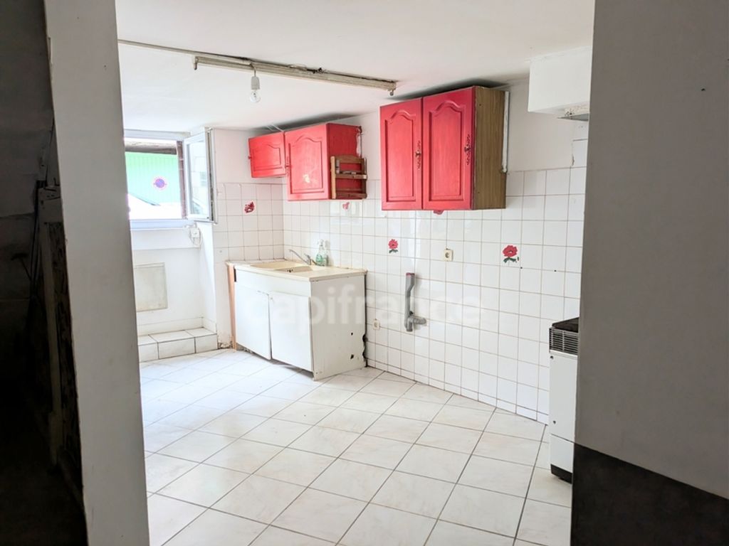 Achat maison à vendre 3 chambres 111 m² - Sellières