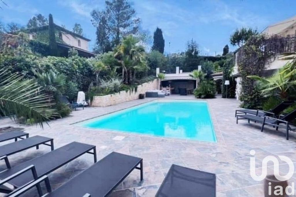 Achat maison à vendre 5 chambres 273 m² - La Colle-sur-Loup