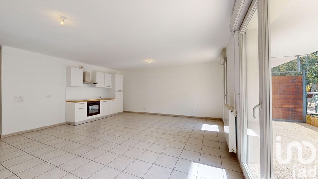 Achat appartement à vendre 4 pièces 84 m² - Meyzieu