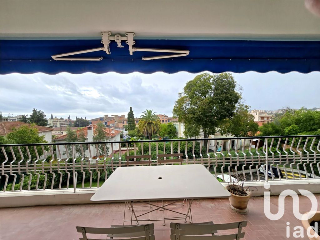 Achat appartement à vendre 3 pièces 74 m² - Le Cannet