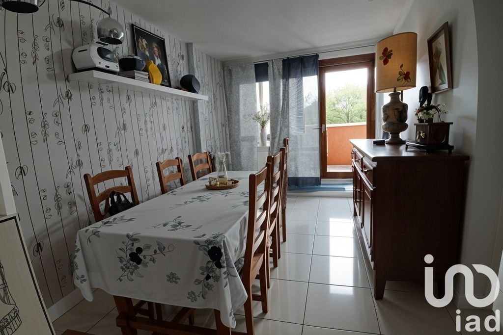 Achat appartement à vendre 2 pièces 47 m² - Évry