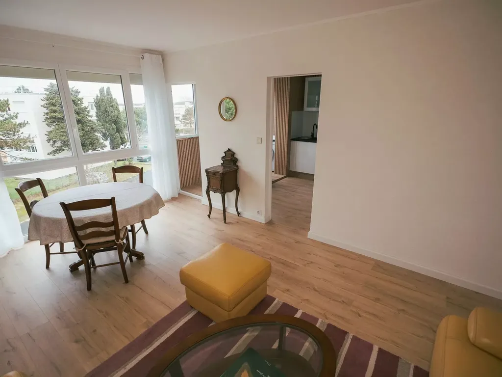 Achat appartement à vendre 3 pièces 63 m² - Royan