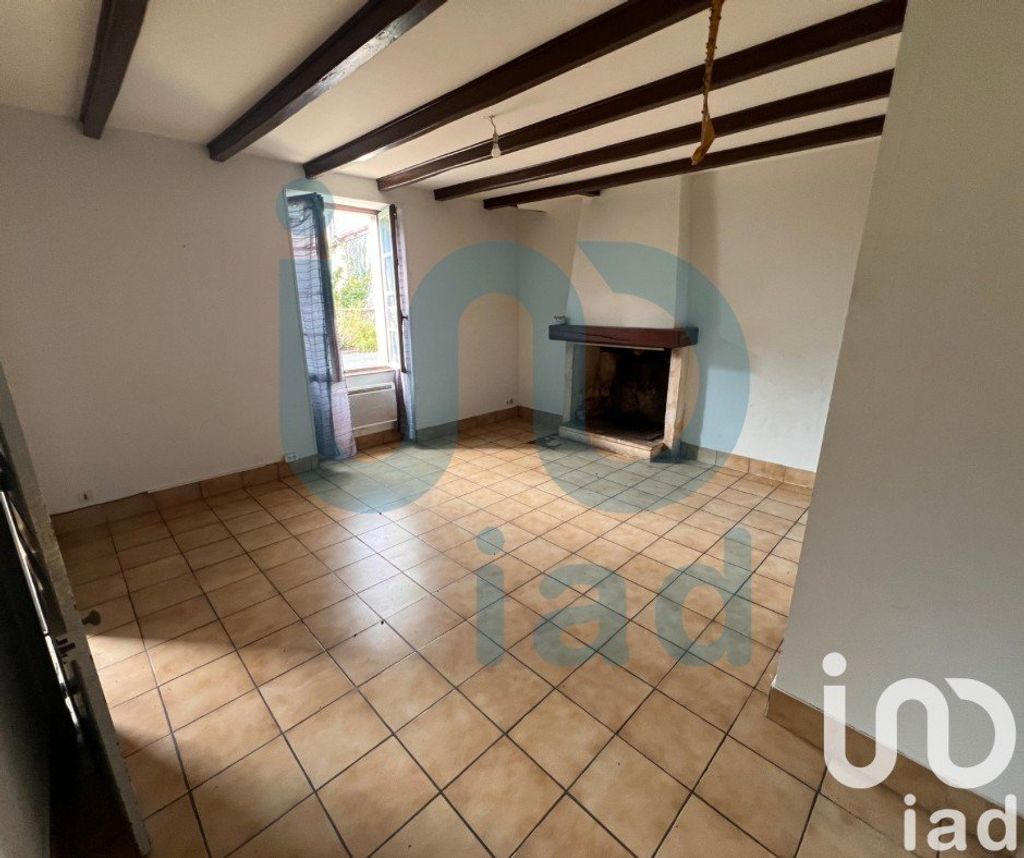 Achat maison 3 chambre(s) - Charroux