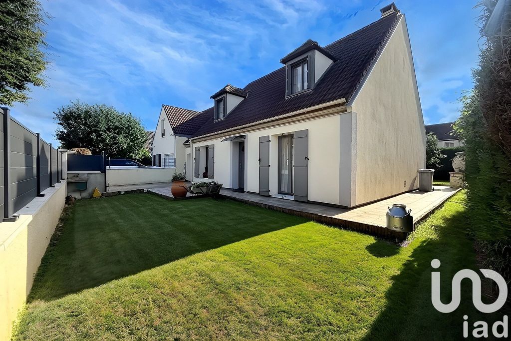 Achat maison à vendre 5 chambres 124 m² - Roissy-en-Brie