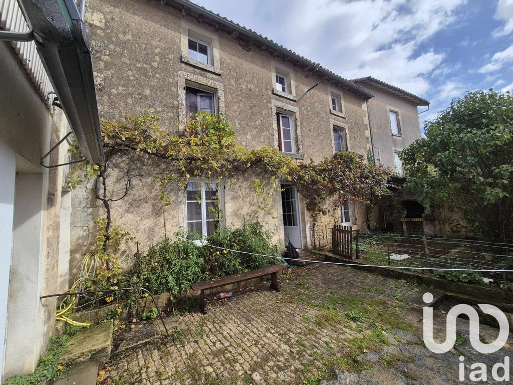 Achat maison à vendre 5 chambres 204 m² - La Mothe-Saint-Héray