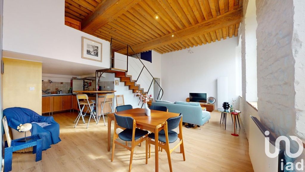 Achat loft à vendre 2 pièces 84 m² - Lyon 4ème arrondissement