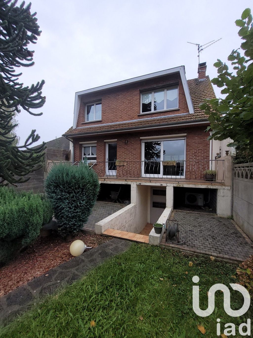 Achat maison à vendre 3 chambres 122 m² - Montigny-en-Gohelle