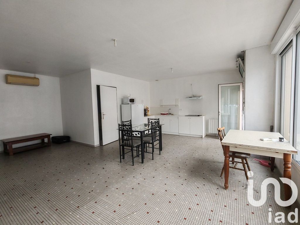 Achat maison à vendre 4 chambres 137 m² - Champagné-les-Marais