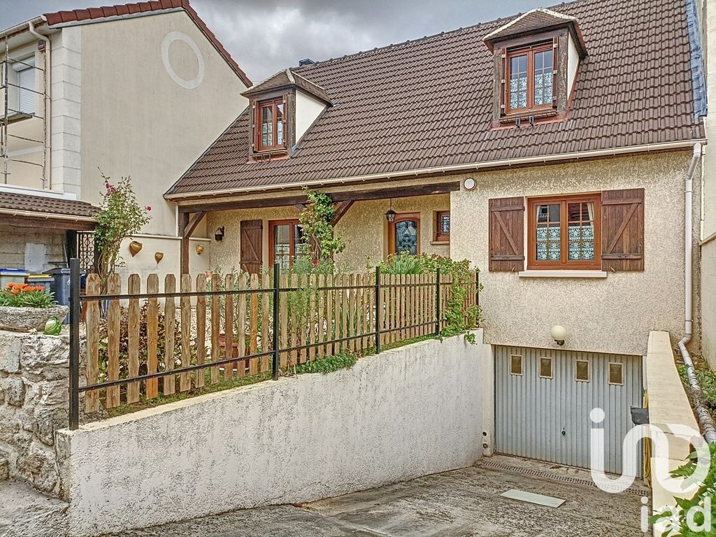 Achat maison à vendre 4 chambres 138 m² - Goussainville